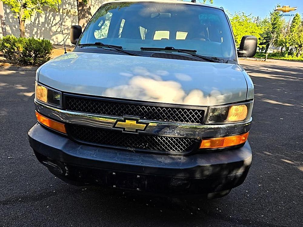 chevrolet express passenger 2017 1GAZGPFG1H1341194 image chevrolet express passenger 2017 1GAZGPFG1H1341194 image